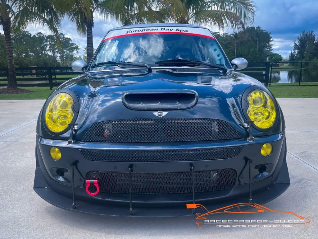 Mini R53 Racing Car Mini Cooper S R53 2006 - Race Cars For You