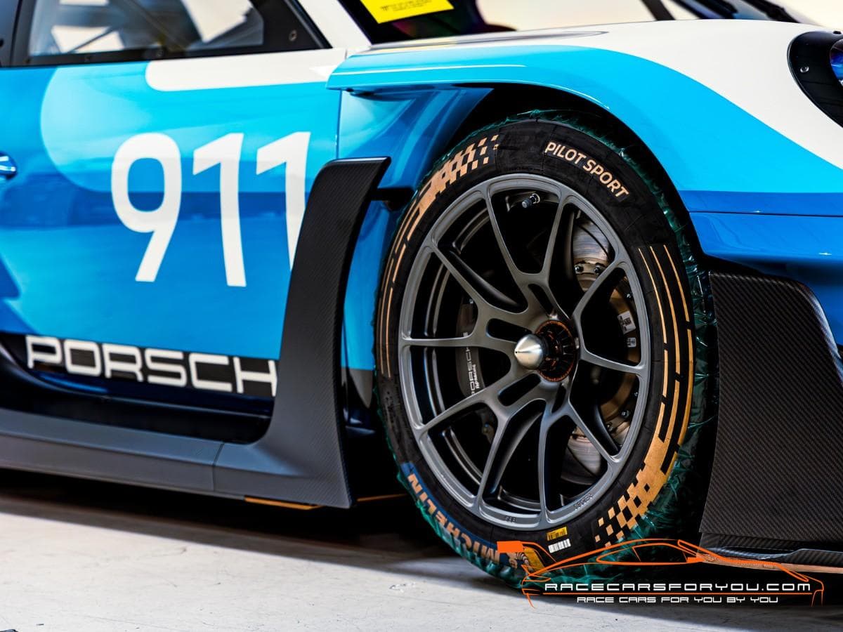 Porsche 992 GT3R Rennsport - Race Cars For You