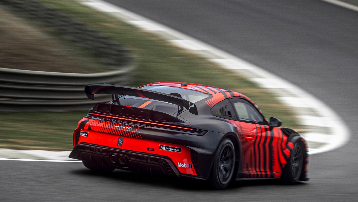 Porsche 911 GT4 R pricing